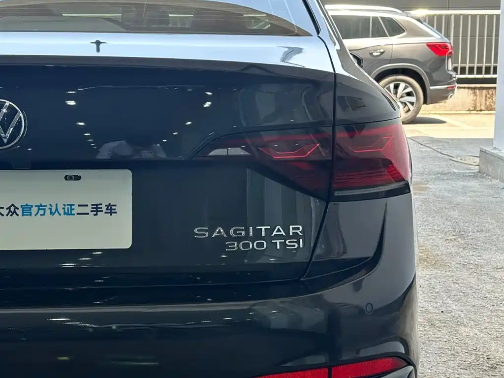 Volkswagen Sagitar 2023 300TSI DSG Surpassing Edition фото 16