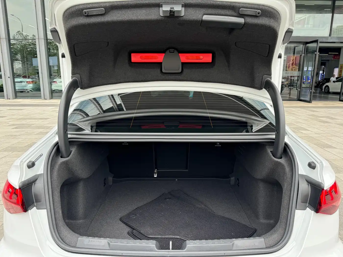 Audi A3 2024 Model A3L Limousine 35 TFSI Fashion Sport фото 30