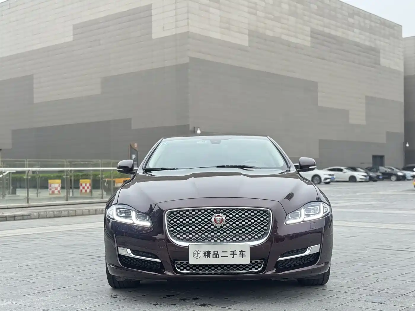 JAGUAR XJ