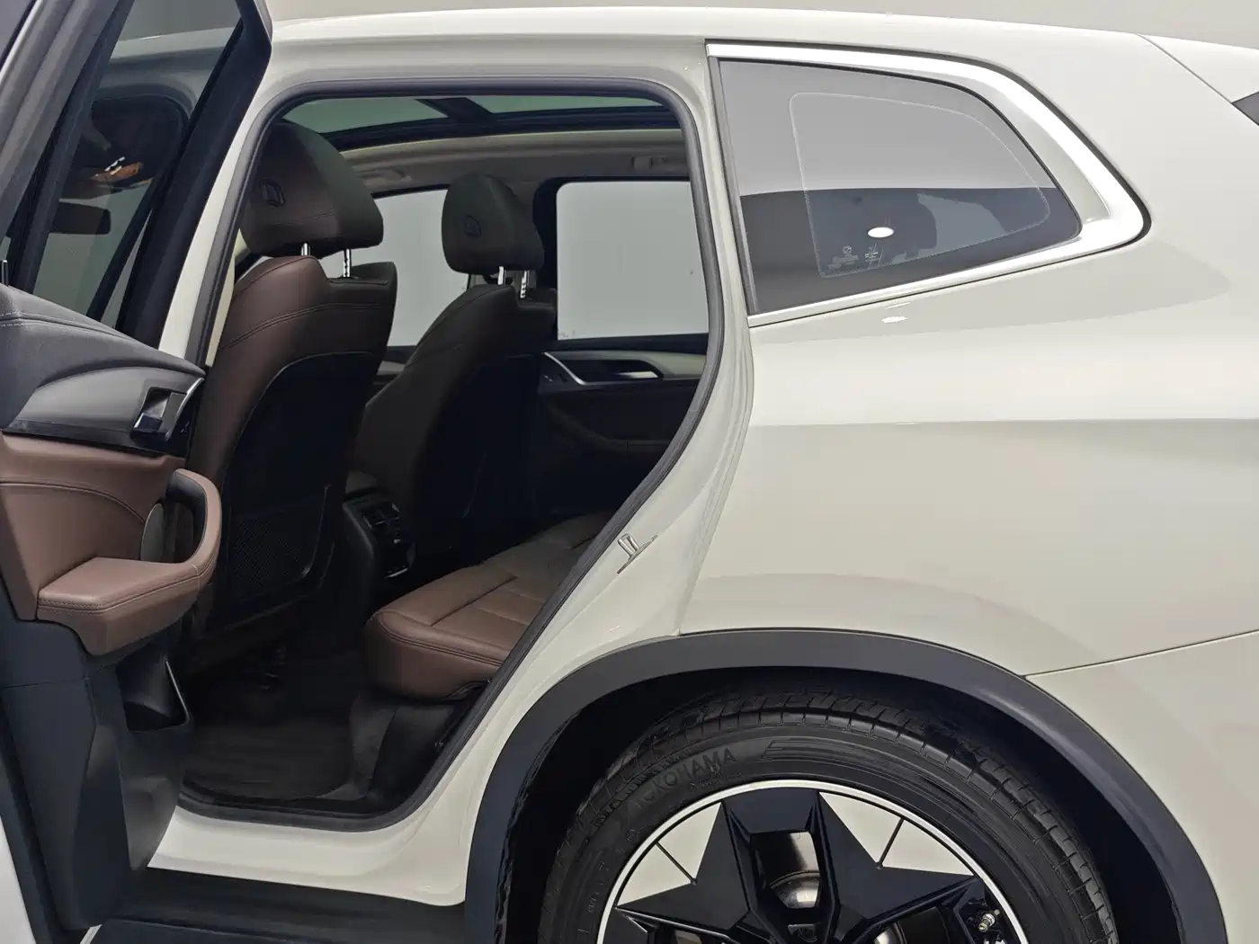 BMW iX3 2021 Facelift Pioneer фото 17