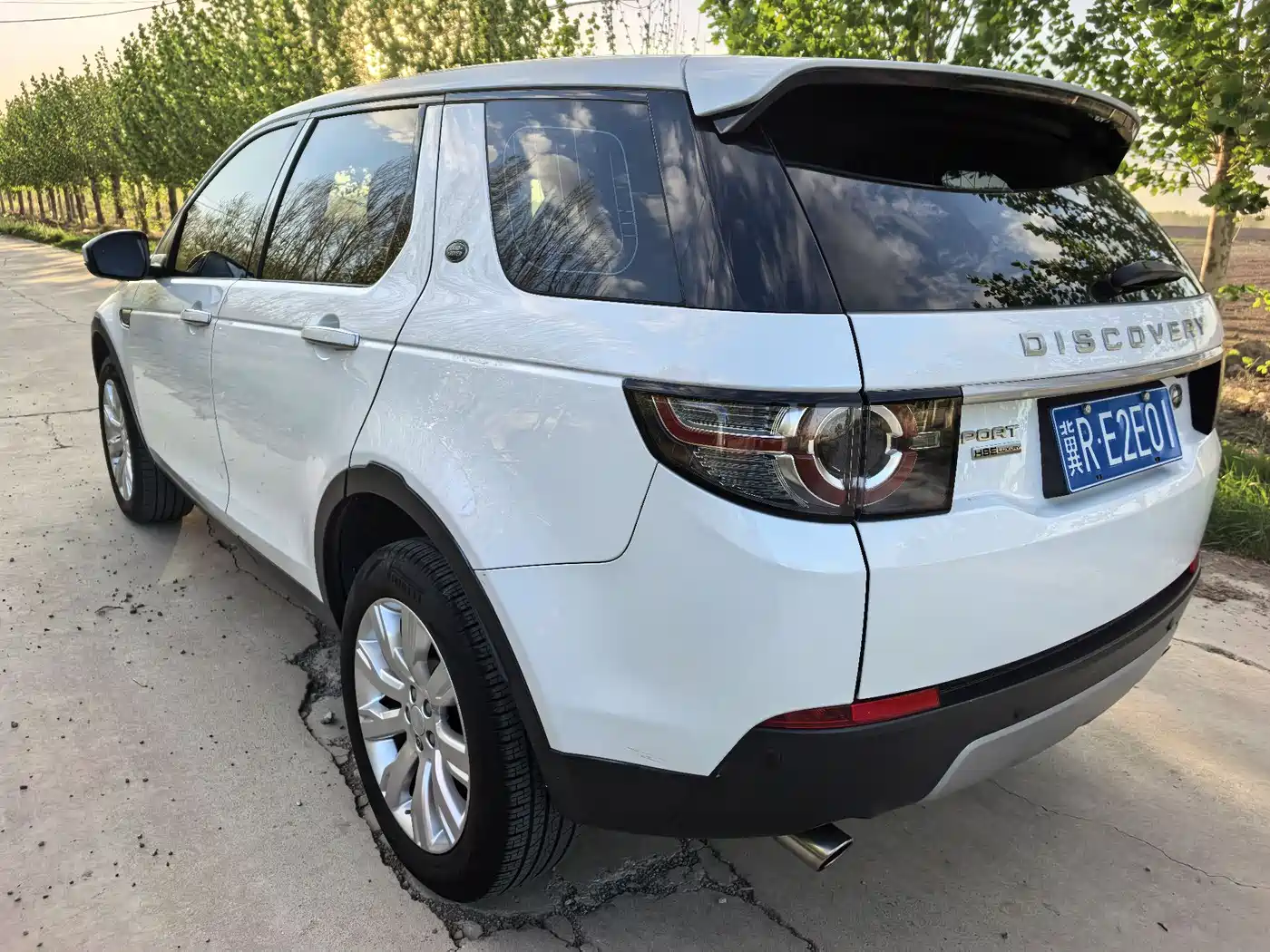 Land Rover Discovery Sport (Import) 2015 2.0T HSE Luxury фото 6