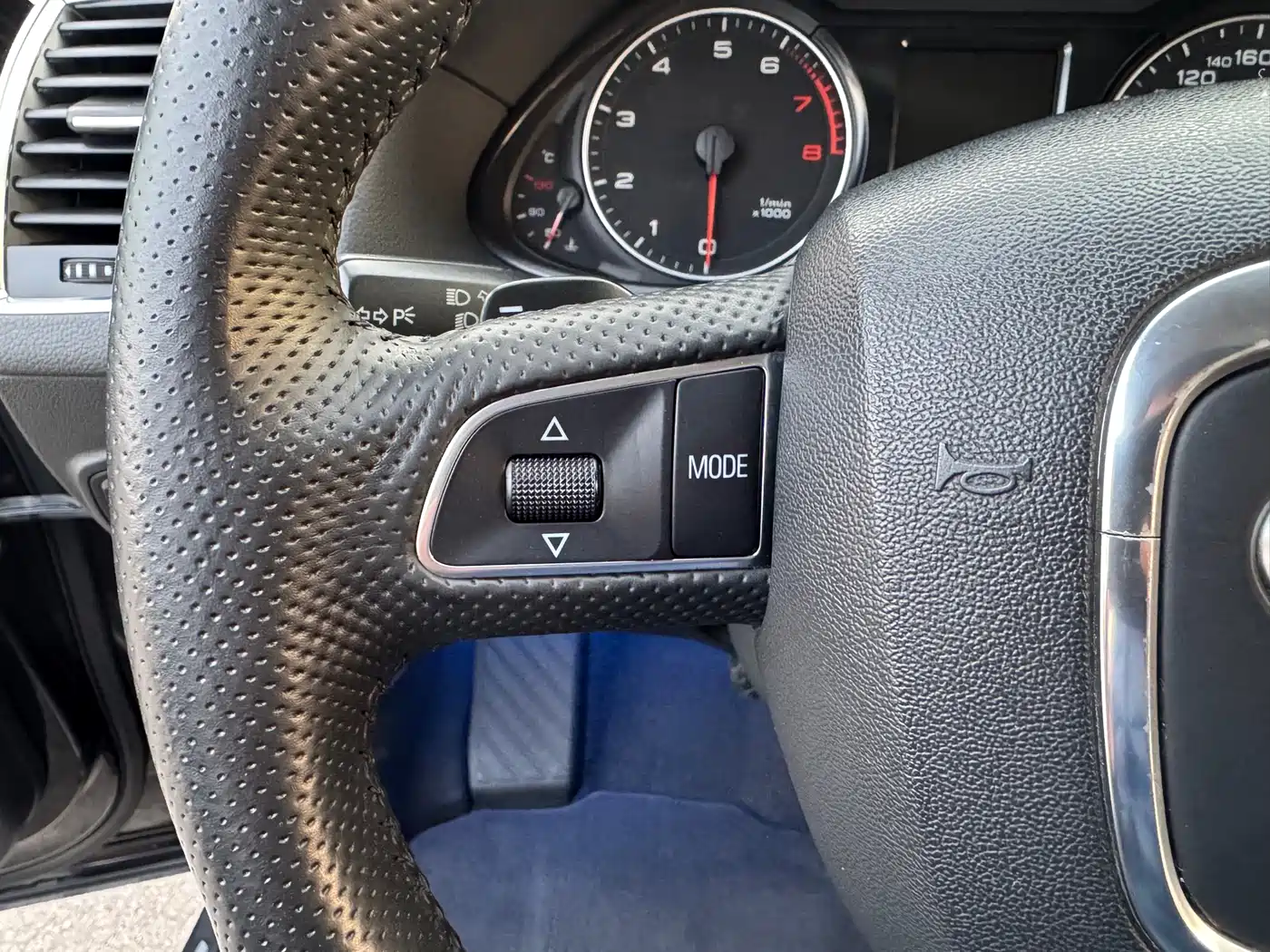 Audi Q5 (Import) 2010 3.2FSI Off-road Edition фото 11