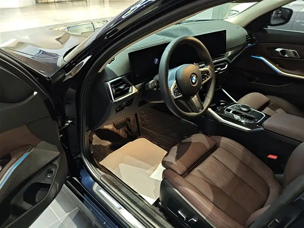 BMW 3 Series 2024 325Li M Sport Package фото 16