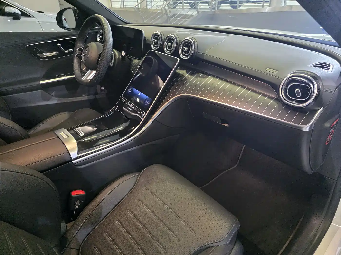 Mercedes-Benz C-Class 2025 C 260 L Night Sport Edition фото 9