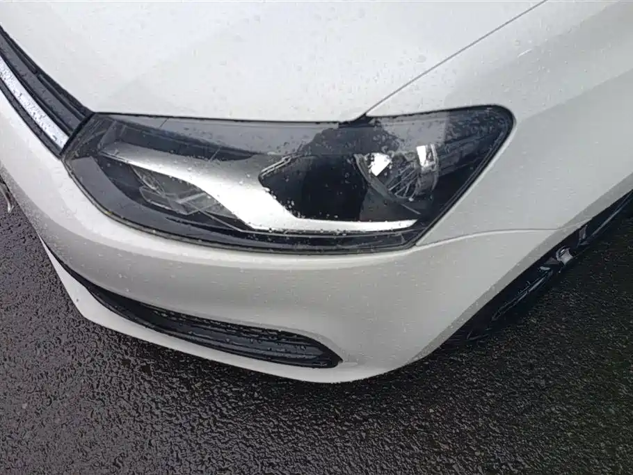 Volkswagen Polo 2018 1.5L Auto Safe Drive фото 5