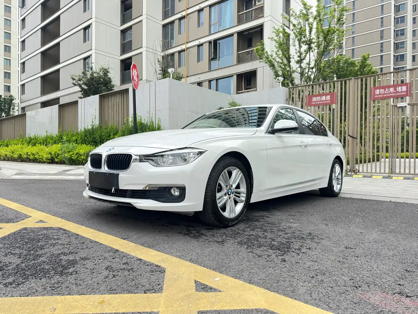 BMW 3 Series 2016 320Li Fashion Model