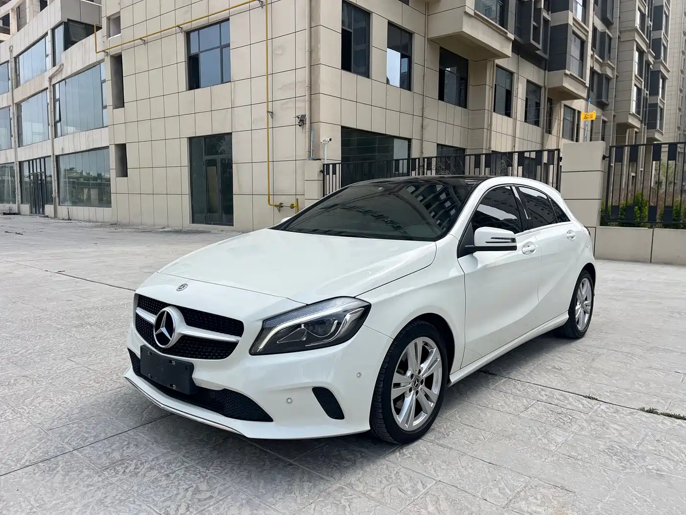Mercedes-Benz A-Class (Import) 2018 A 200 Sport