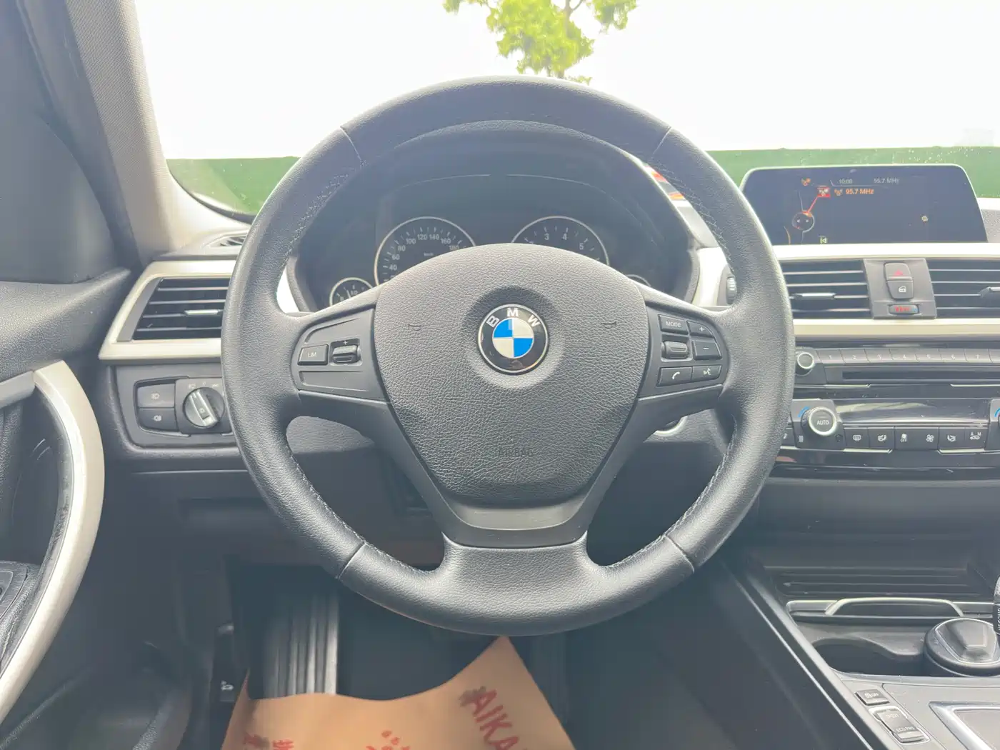 BMW 3 Series 2016 320Li Fashion Model фото 16