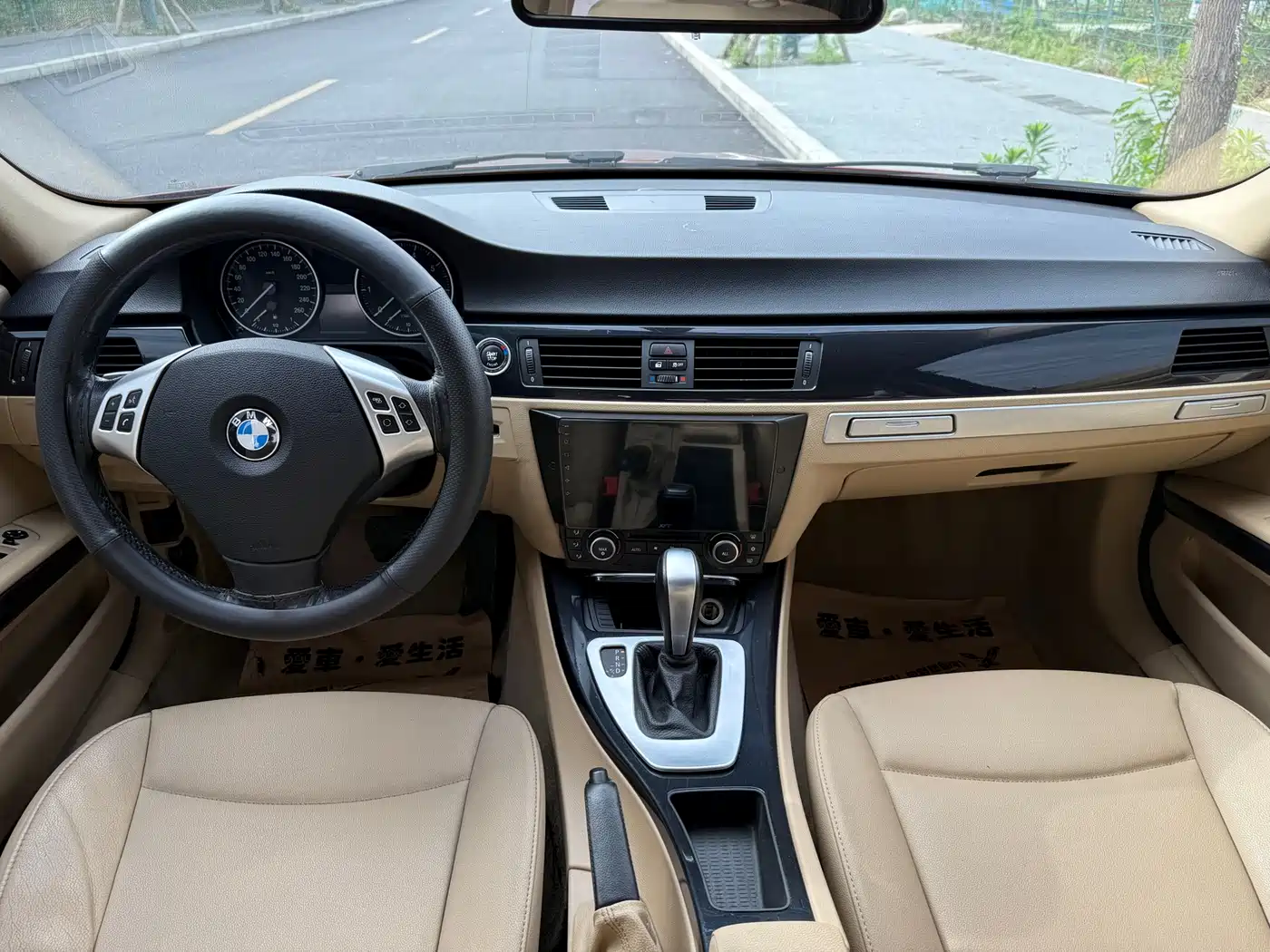 BMW 3 Series (Import) 2012 318i Leading фото 12