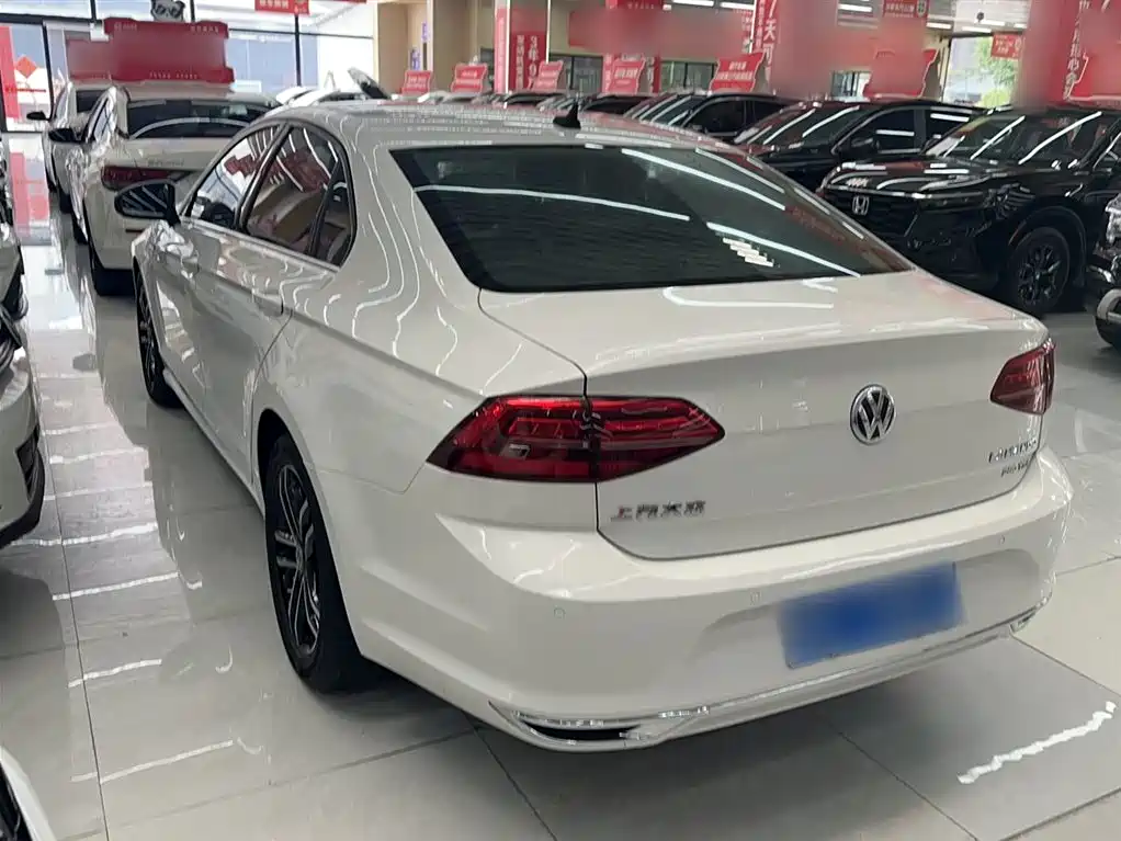 Volkswagen Lamando 2021 280TSI DSG Comfort Edition фото 16