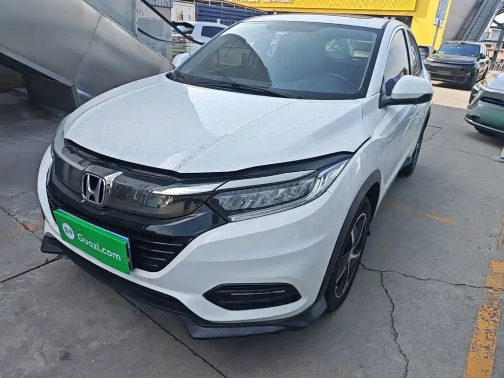 Фото 2 - Honda Vezel