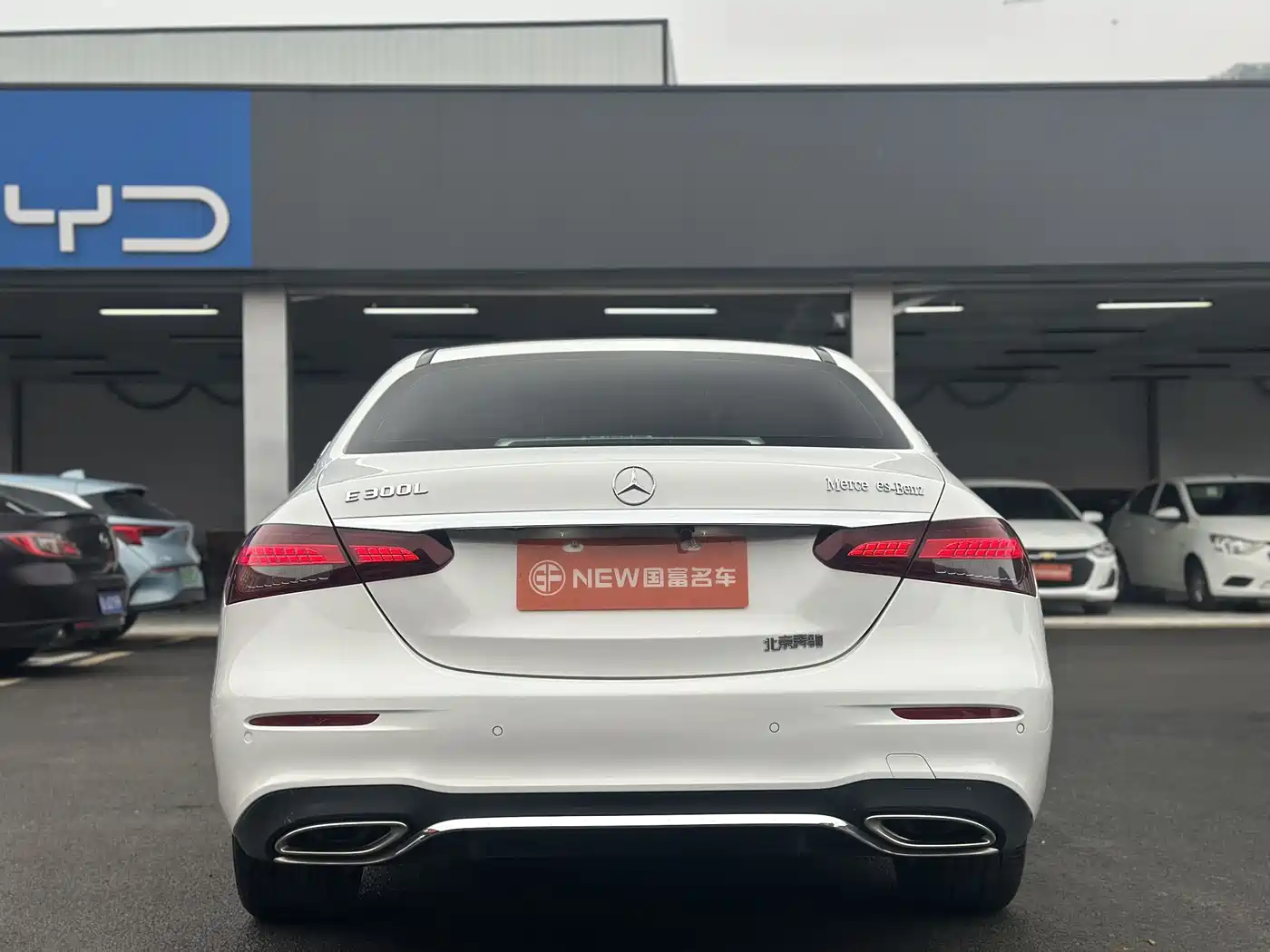 MERCEDES-BENZ E CLASS