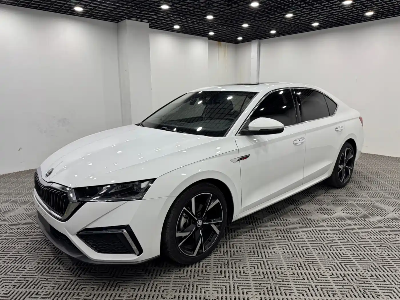 Škoda Octavia 2023 2023 Facelift PRO TSI280 Premium Edition