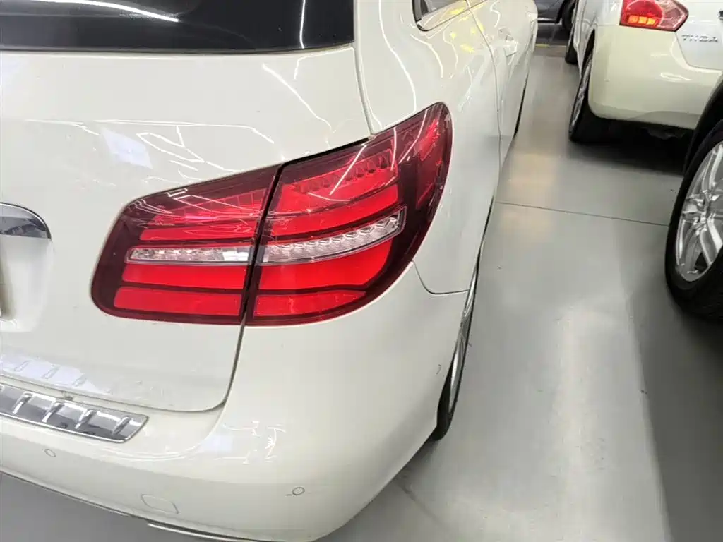 Mercedes-Benz B-Class 2015 B 200 Style фото 8