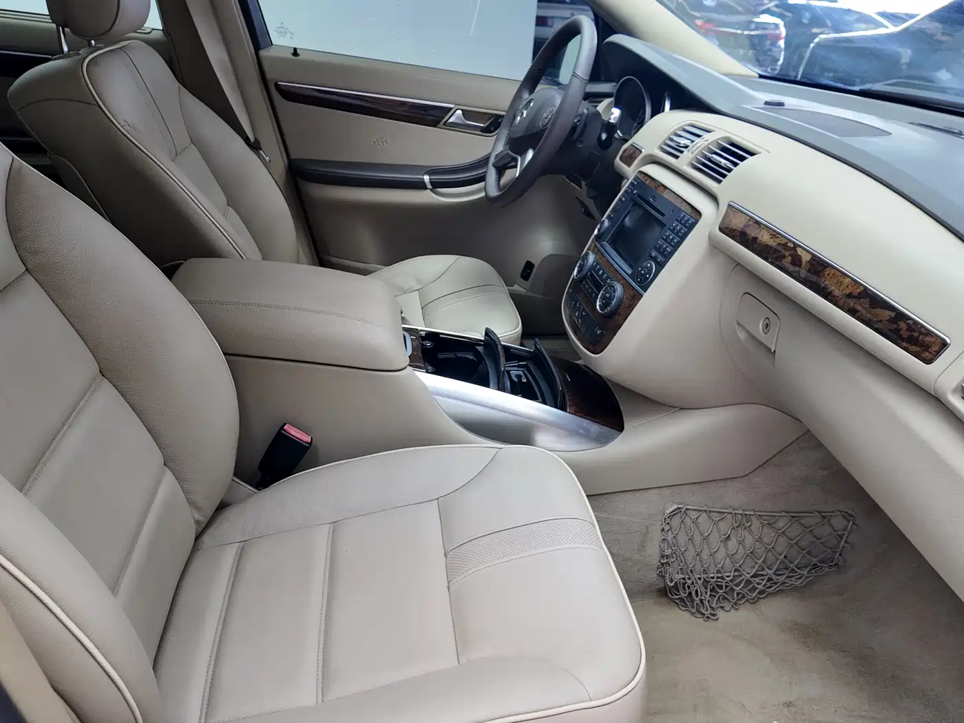 Mercedes-Benz R-Class 2011 R 350 L 4MATIC фото 8