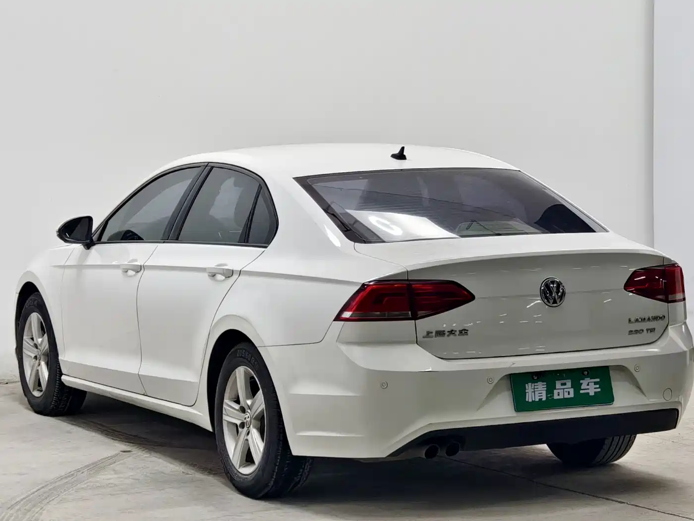 Volkswagen Lamando 2015 2015 230TSI DSG Style