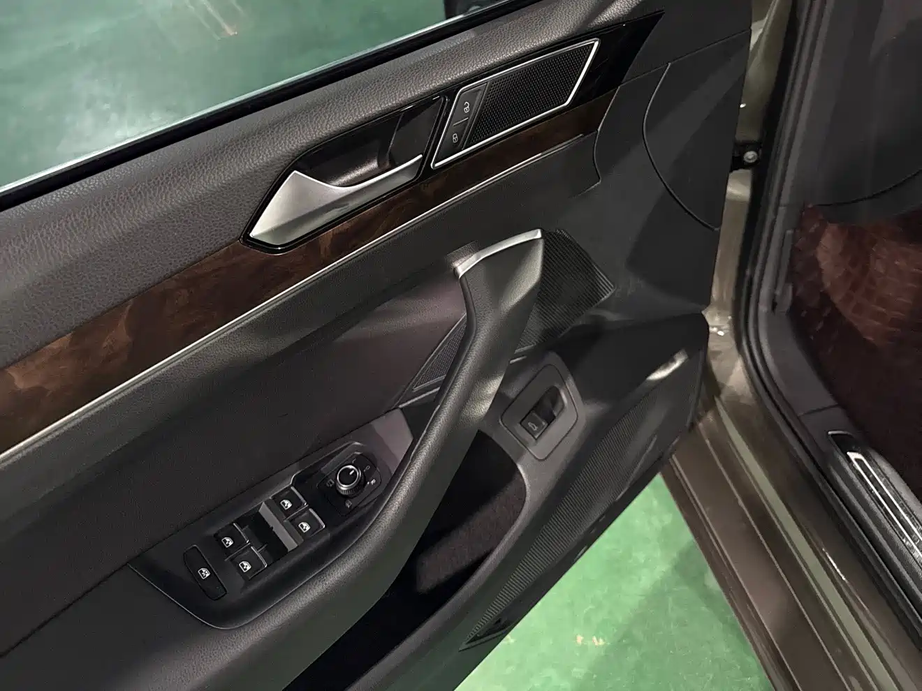 Volkswagen Magotan 2017 380TSI DSG Luxury фото 10