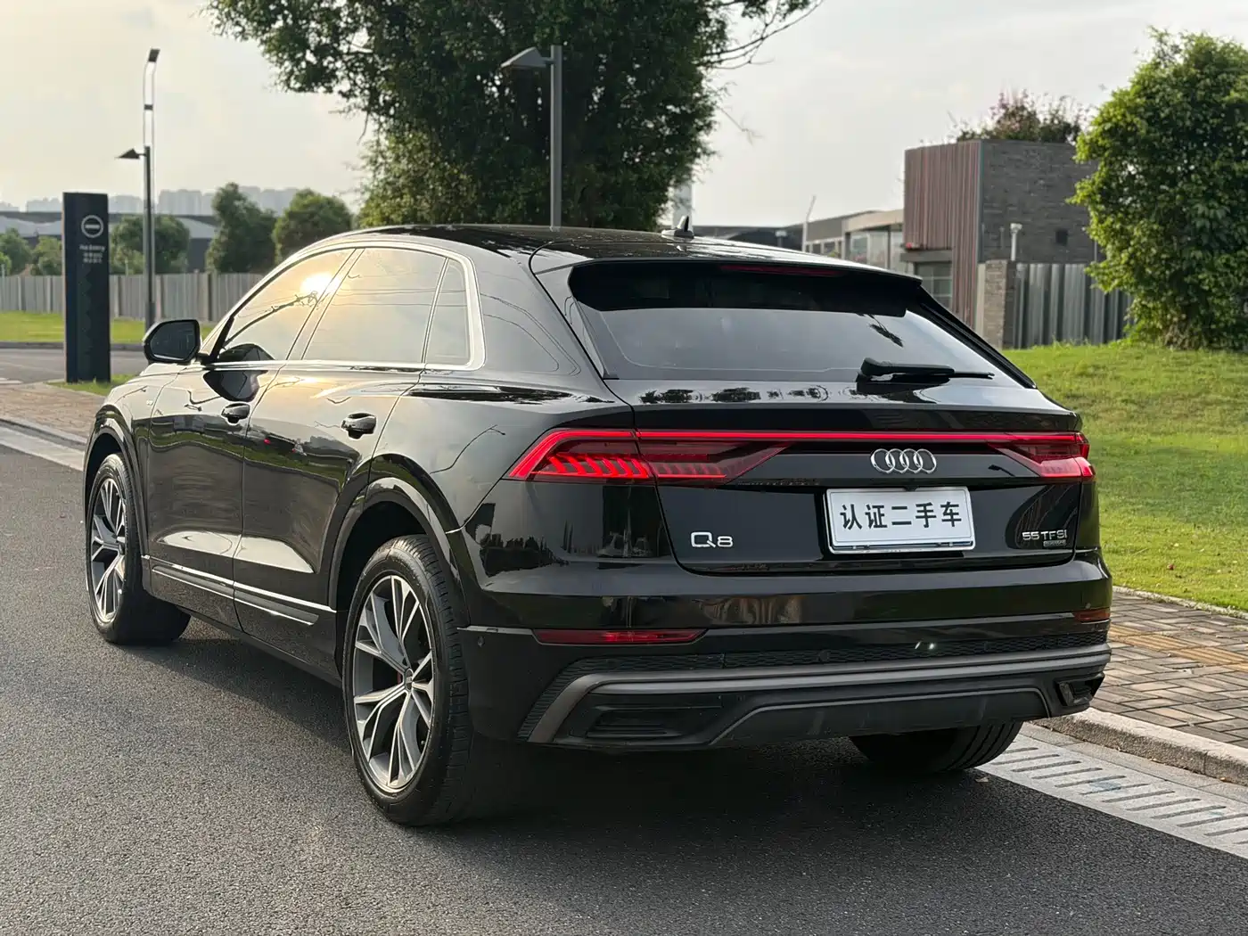 Audi Q8 2021 2021 Model 55 TFSI Luxury Dynamic