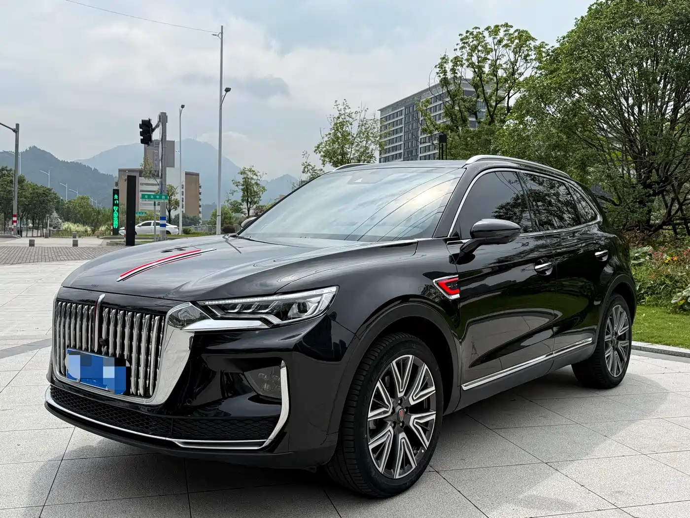 Hongqi HS5 2022 Facelift 2.0T Smart Flag Enjoyment AWD Edition