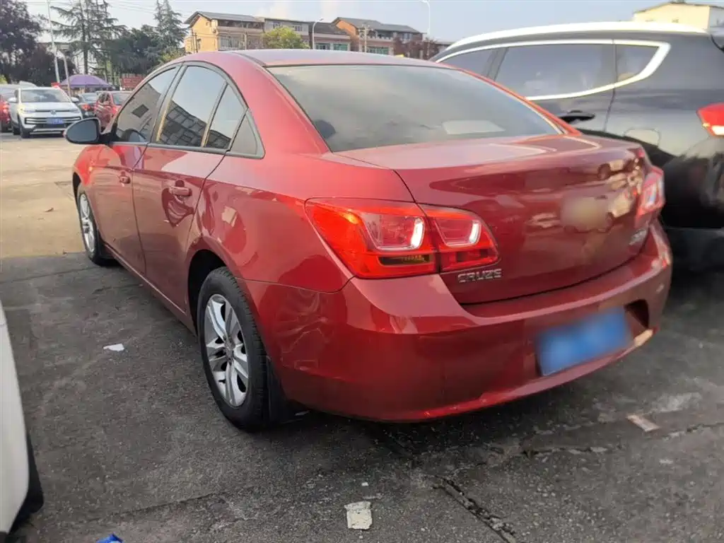 Chevrolet Cruze 2015 1.5L Classic SE MT фото 5