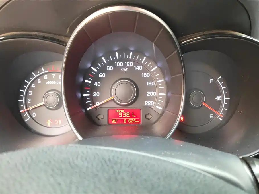 Kia K2 2015 Sedan 1.4L MT GLS фото 14
