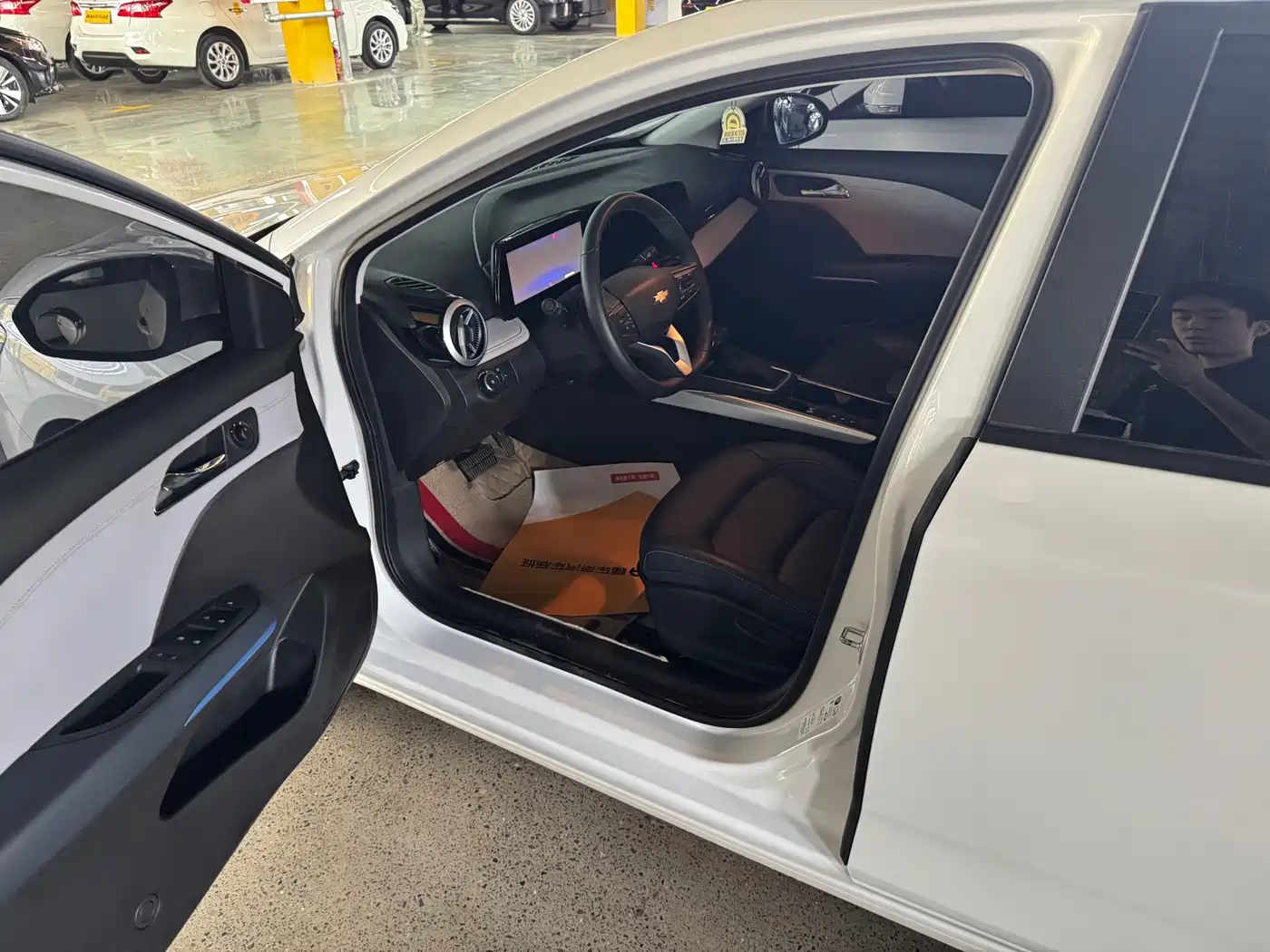CHEVROLET CRUZE