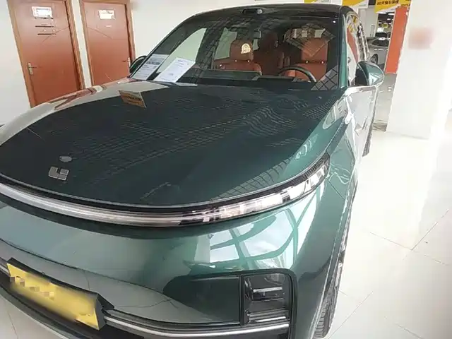 Li Auto Li Xiang L9 2025