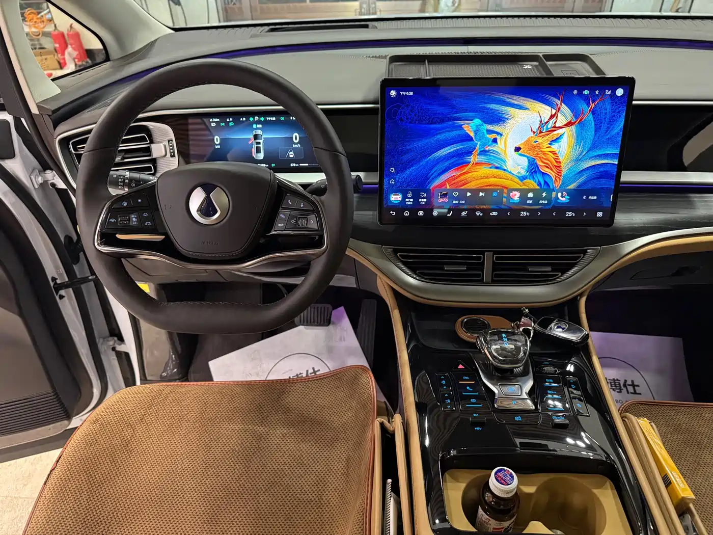 Denza D9 2024 DM-i 980 AWD Prestige фото 14