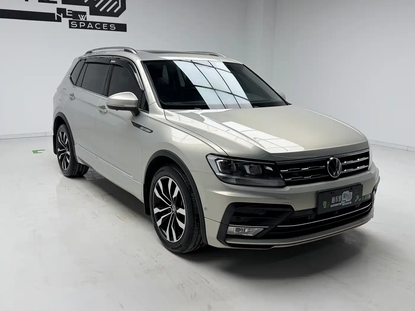 Volkswagen Tiguan L 2021 330TSI Automatic 2WD R-Line Premium фото 3
