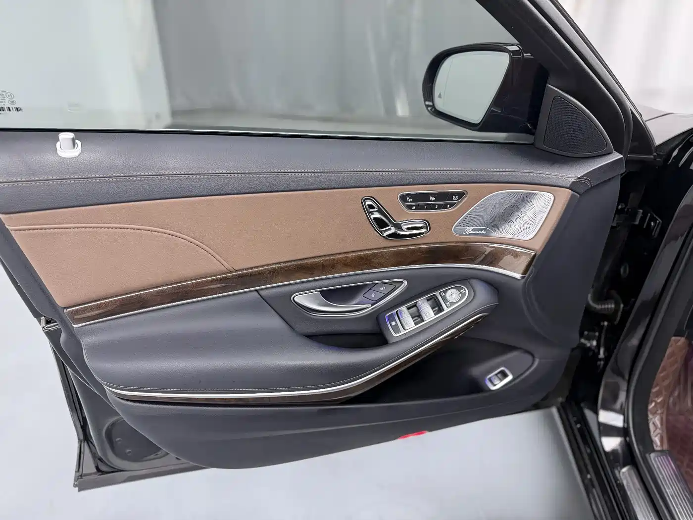 Mercedes-Benz S-Class 2020 S 350 L Premium Edition Collector's Version фото 3