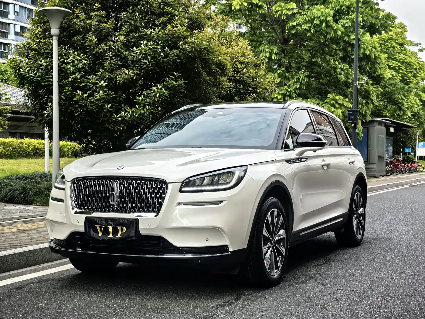 LINCOLN ADVENTURER