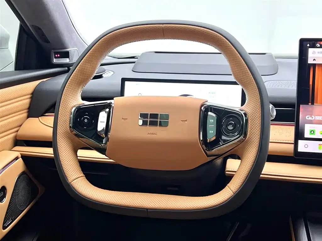 Geely Galaxy Galaxy Xingyao 8 2025 130km EM-P Starship Edition фото 10