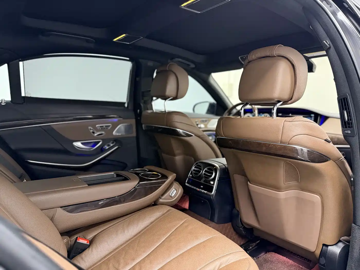 Mercedes-Benz S-Class 2020 S 350 L Premium Edition Collector's Version фото 9