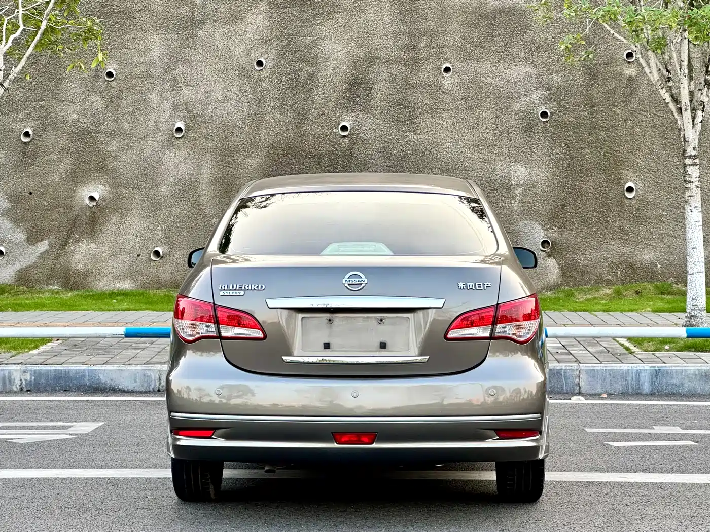Nissan Sylphy 2010 2009 Model 1.6XL Automatic Luxury Sunroof Edition