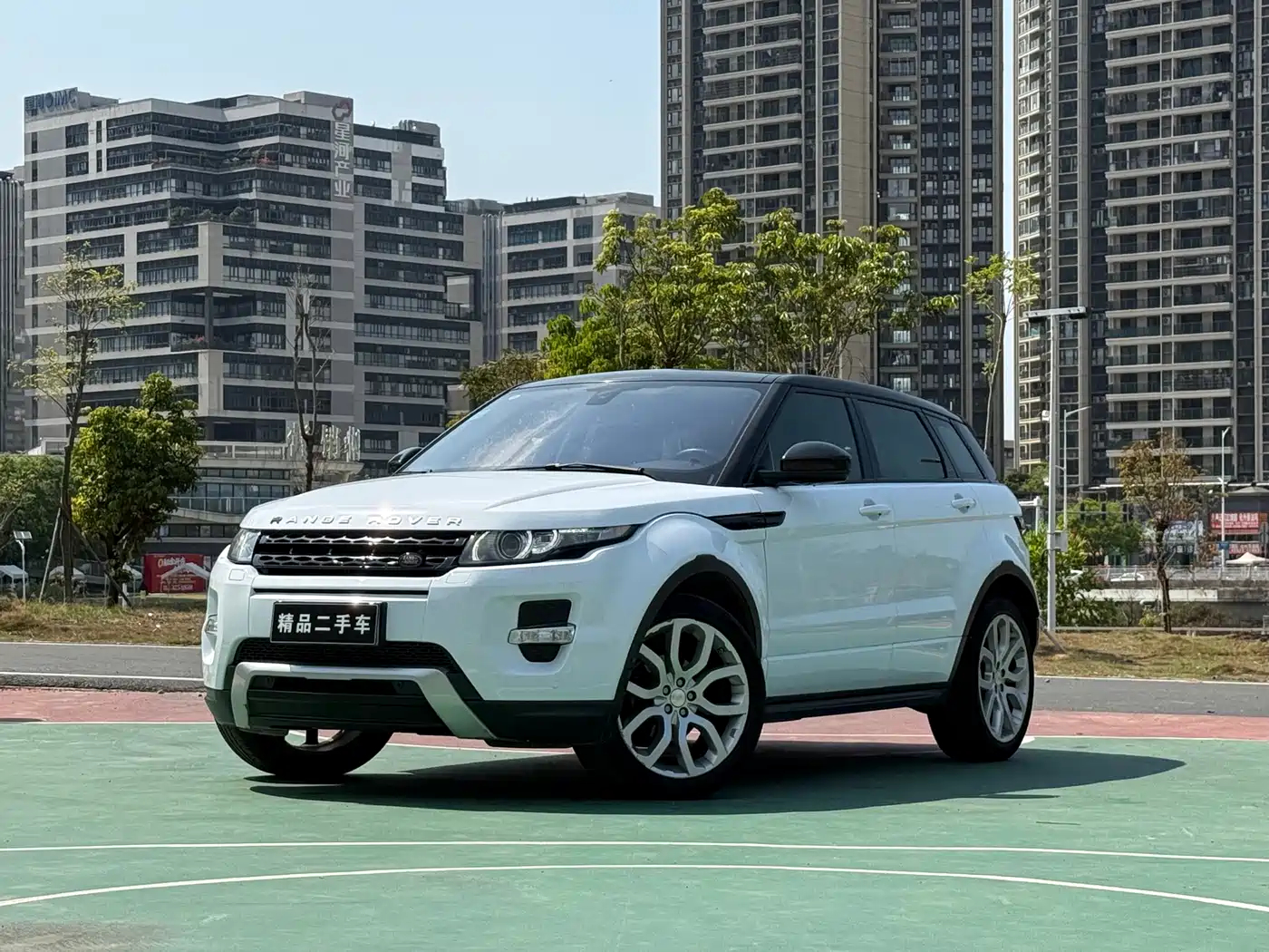 Land Rover Range Rover Evoque (Import) 2015 2015 2.0T 5-door Dynamic Edition