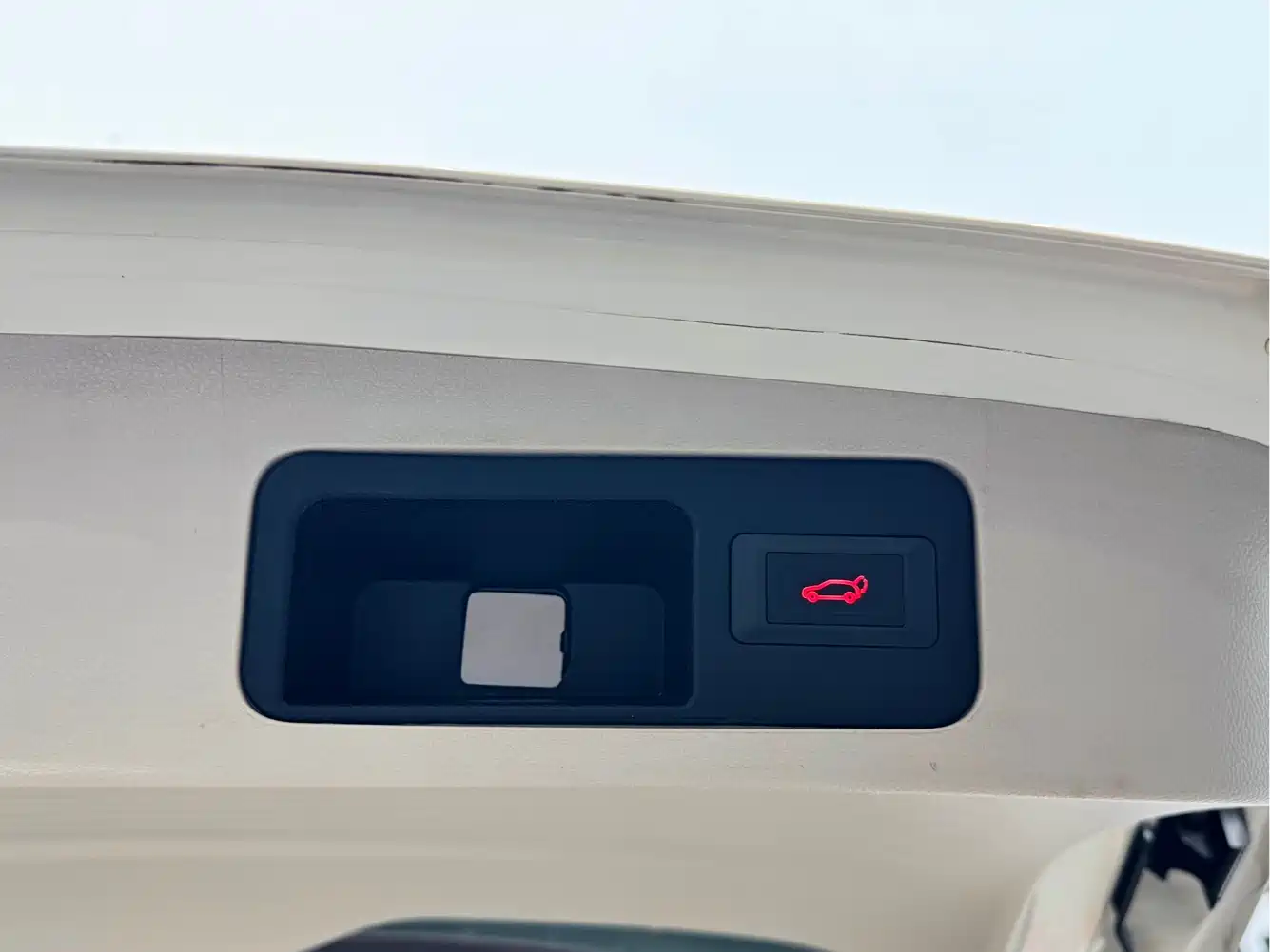 GAC Trumpchi Trumpchi GS8 2017 320T 2WD Luxury Smart Connect (7-seater) фото 25