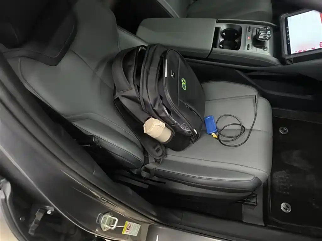 BYD Qin L 2024 DM-i 120KM Leading фото 25
