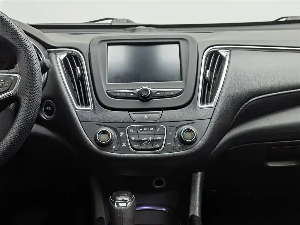 Chevrolet Malibu XL 2018 530T Auto RuiChi Edition фото 12