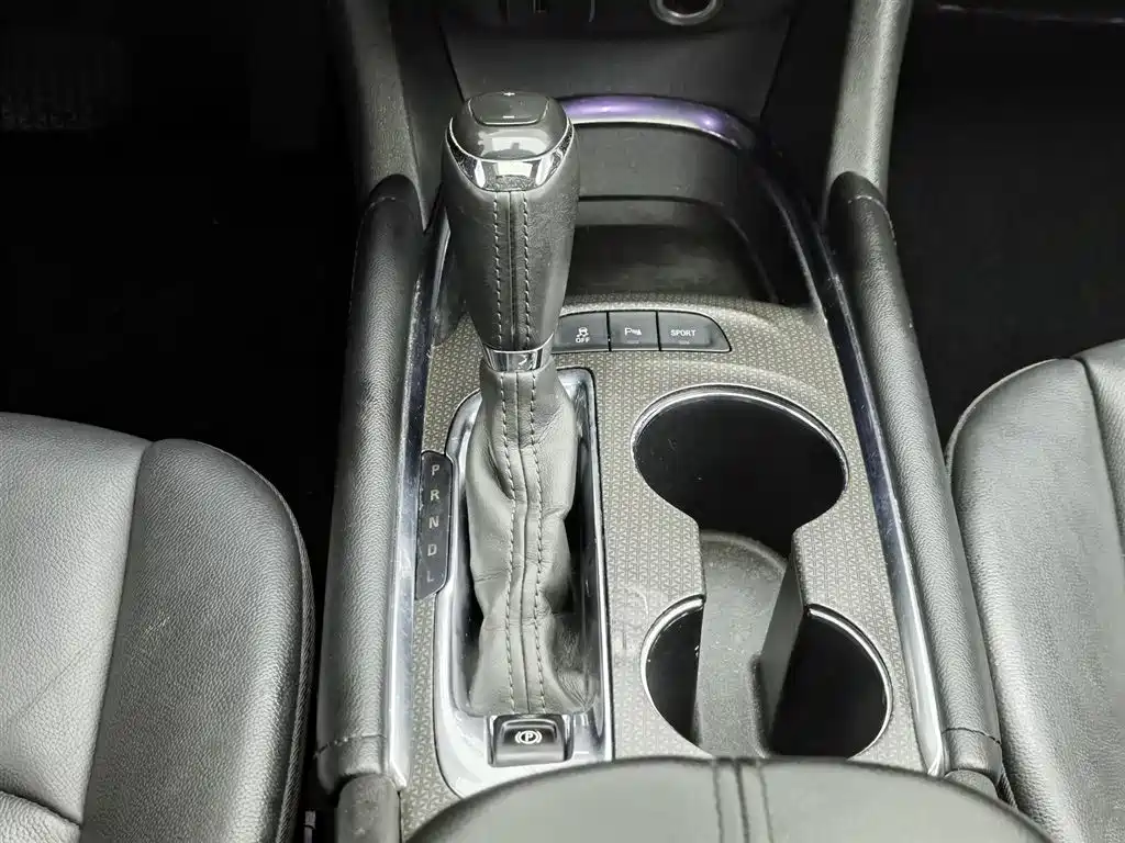 Chevrolet Malibu XL 2018 530T Auto RuiChi Edition фото 13
