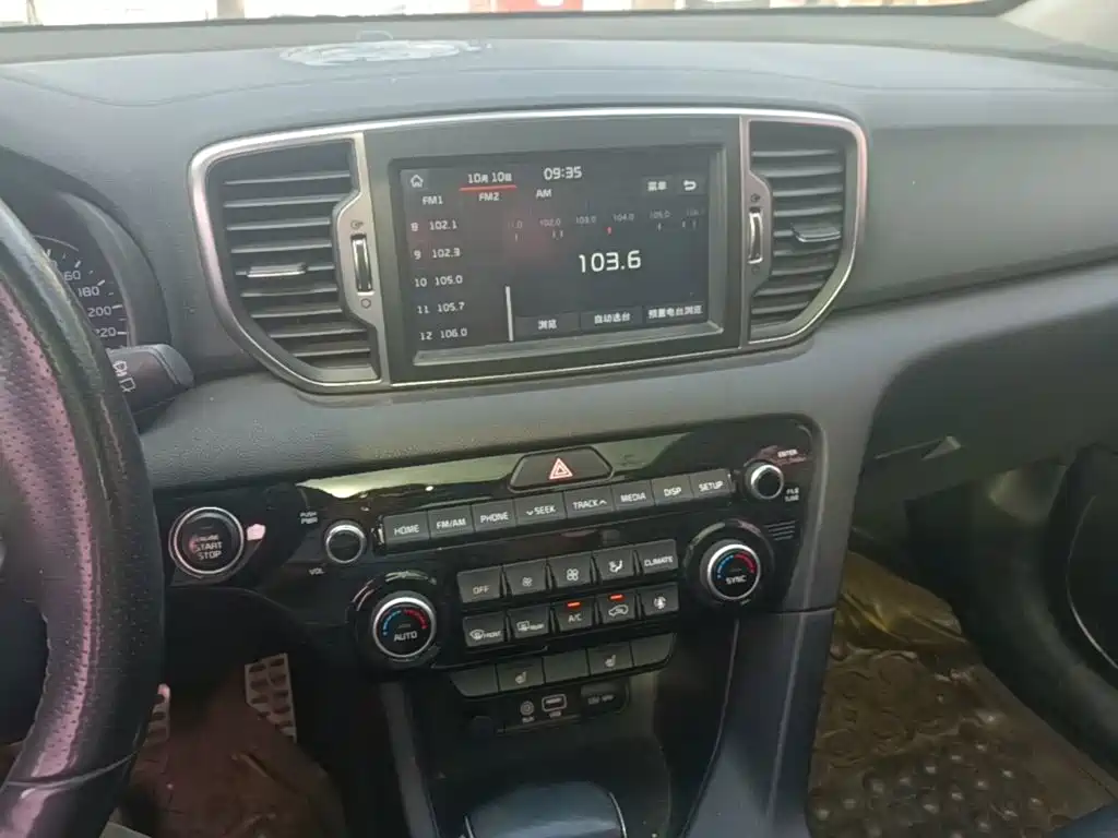 Kia KX5 2018 2017 1.6T Automatic 2WD 15th Anniversary Special DLX
