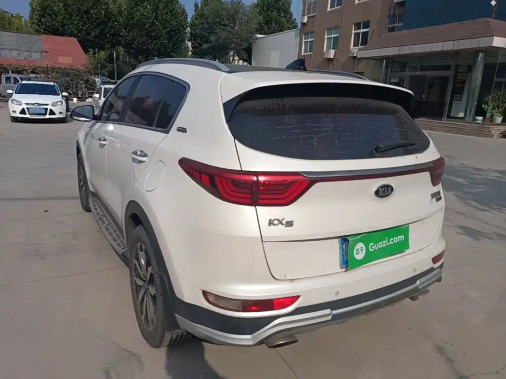 Kia KX5 2018 2017 1.6T Automatic 2WD 15th Anniversary Special DLX