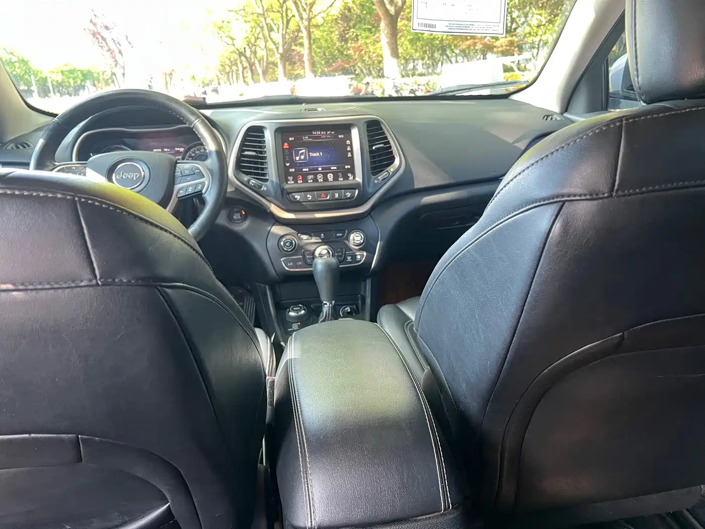 Jeep Cherokee (Import) 2015 2014 2.4L Luxury