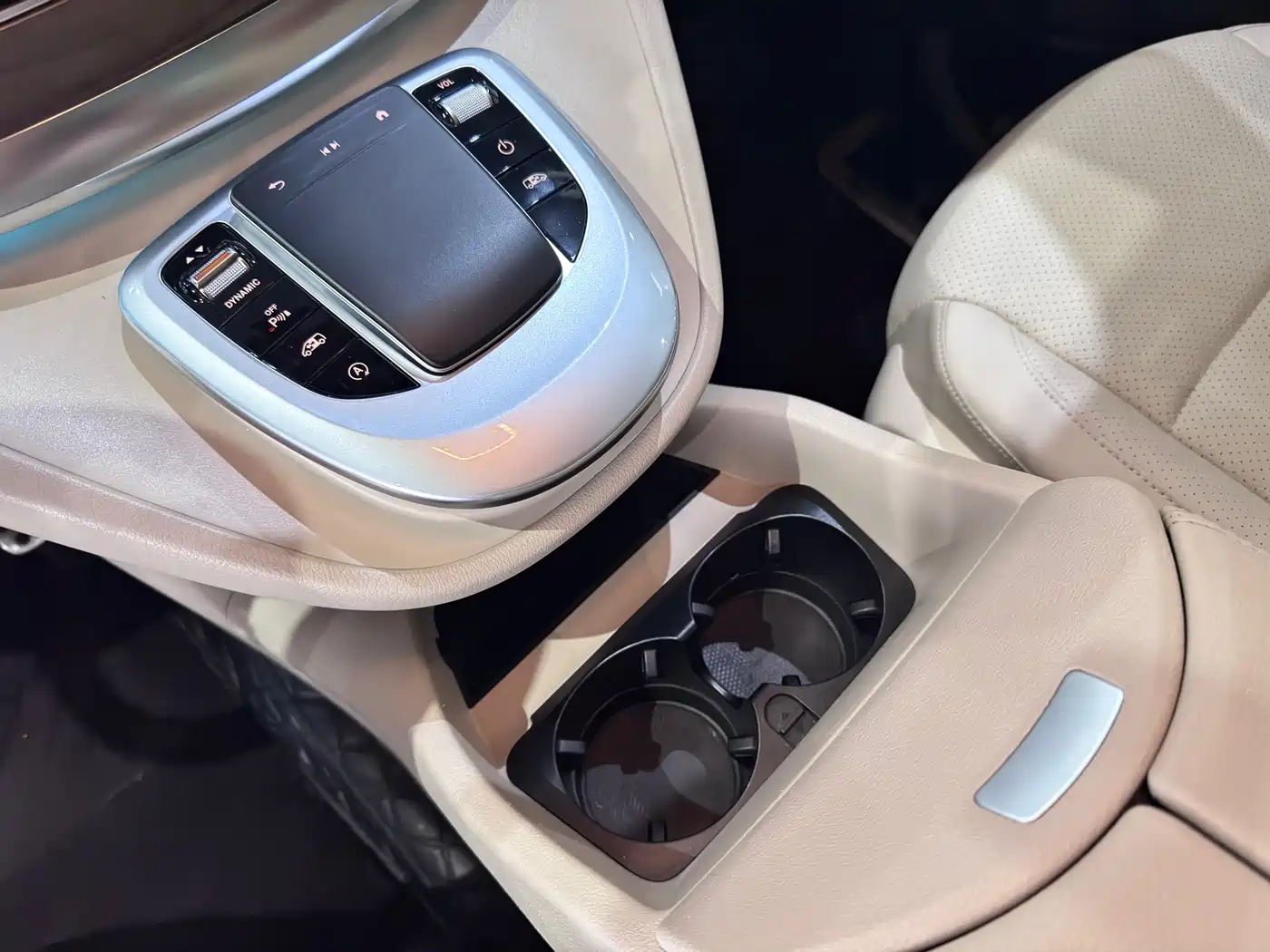 Mercedes-Benz V-Class 2022 V 260 Prestige Edition фото 23