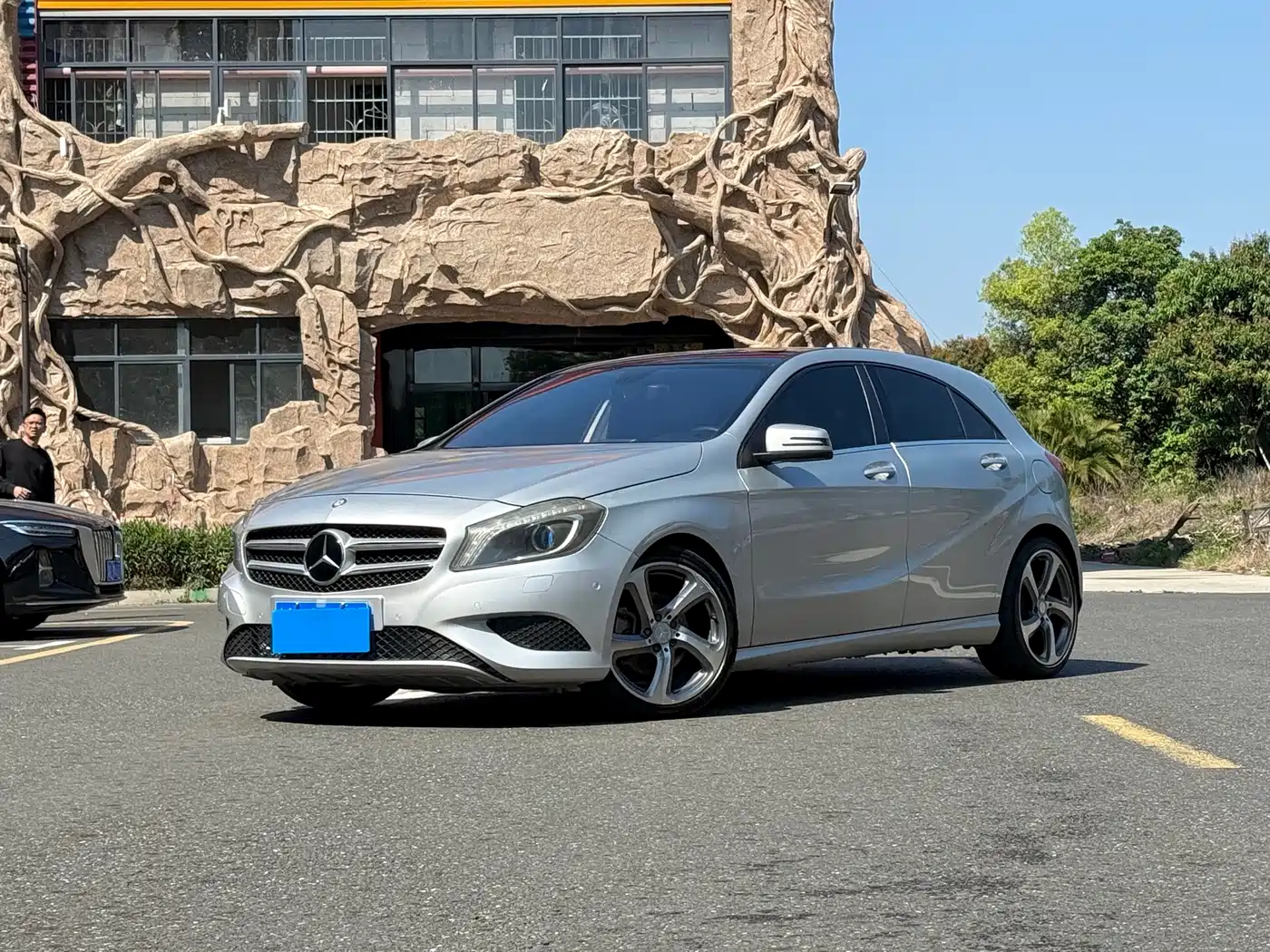 Mercedes-Benz A-Class (Import) 2013 A 200 Urban