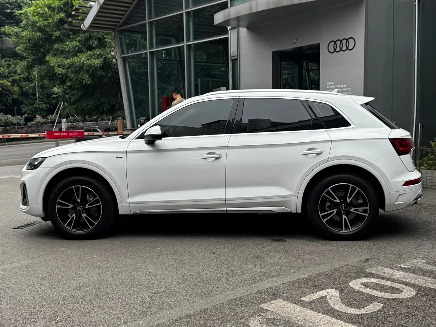 Audi Q5L 2022 40T Fashion Elegance фото 7