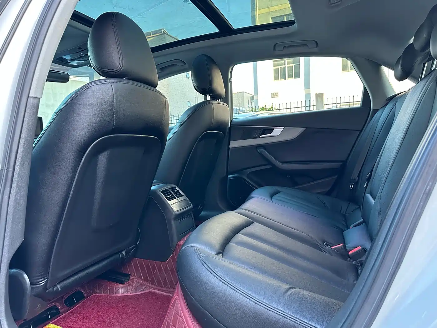 Audi A4L 2018 30th Anniversary 40 TFSI Fashion фото 6