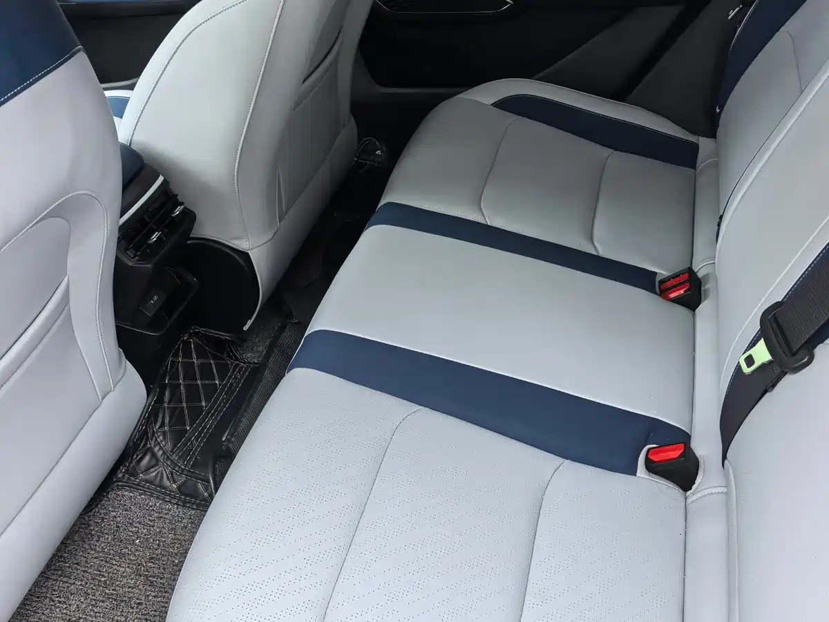 GEELY AUTOMOBILE EMGRAND