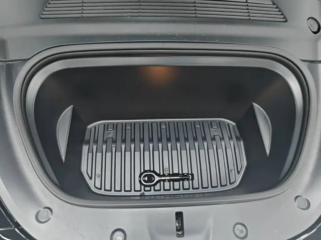 Фото 20 - Tesla Model Y