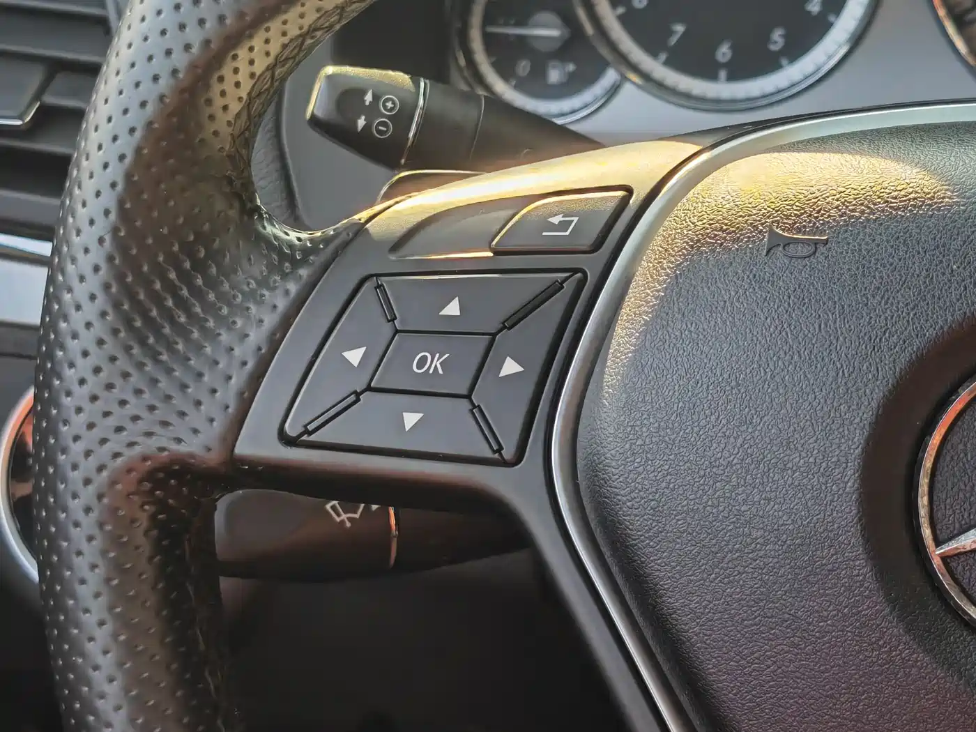 Mercedes-Benz E-Class (Import) 2012 E 260 CGI Convertible фото 18