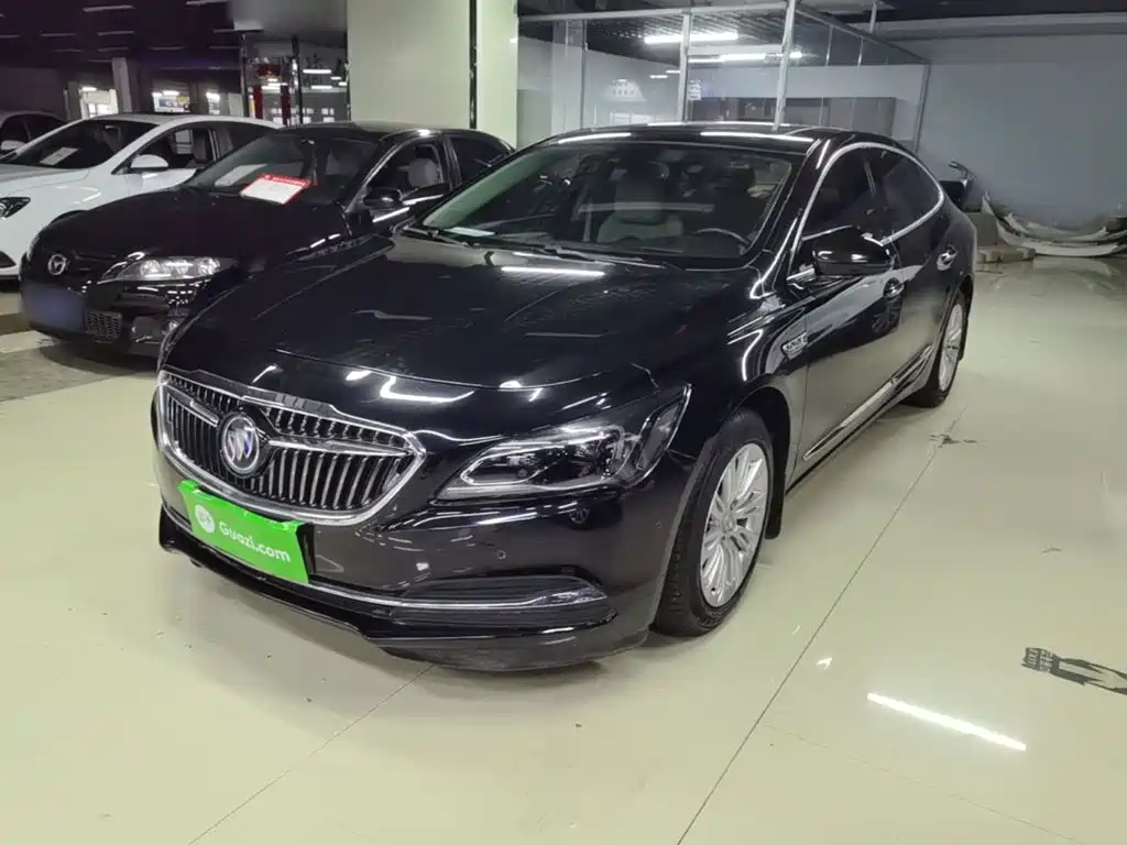 Фото 1 - Buick LaCrosse